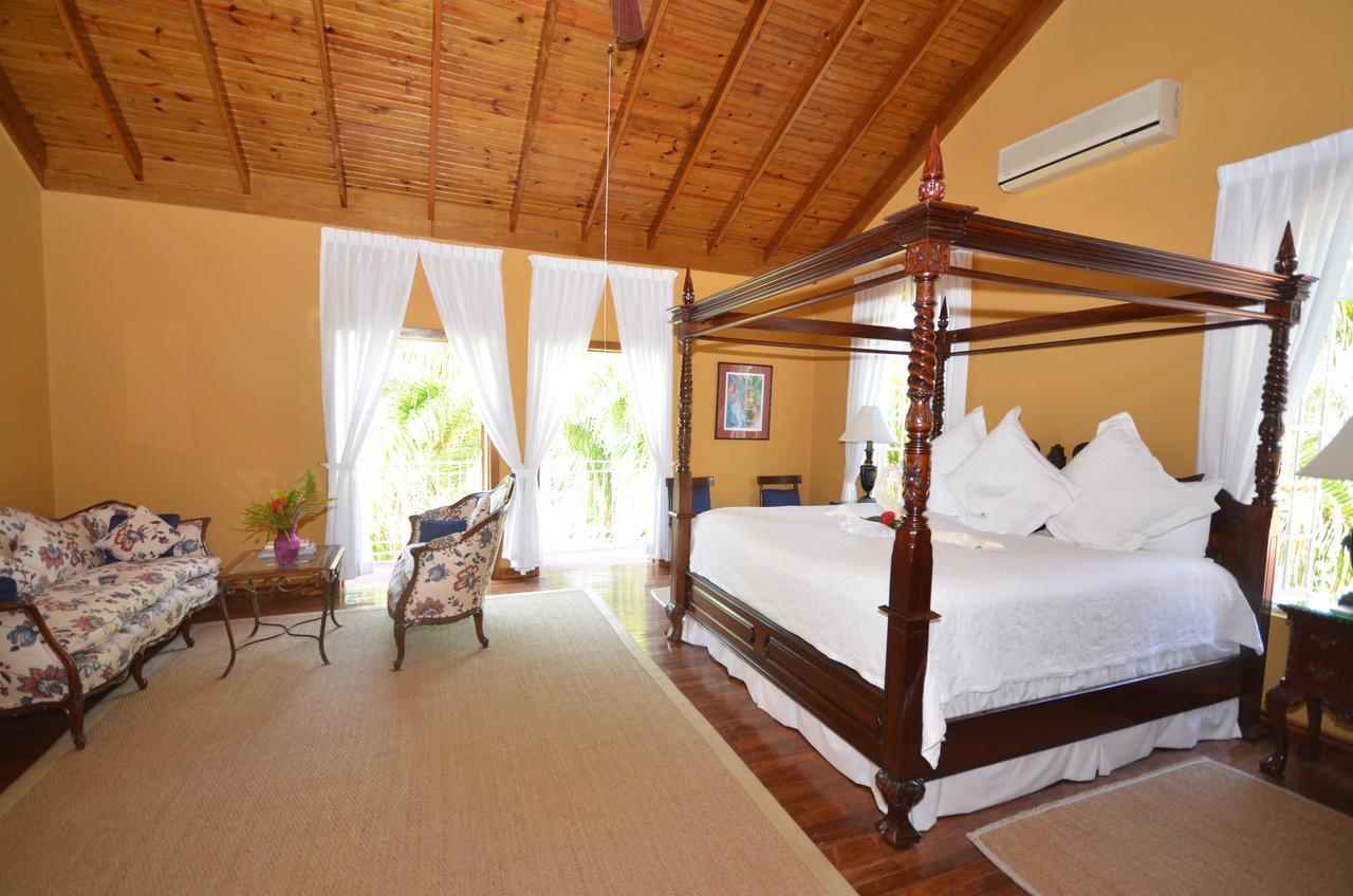 Summerhill Four Bedroom Villa Montego Bay Dış mekan fotoğraf